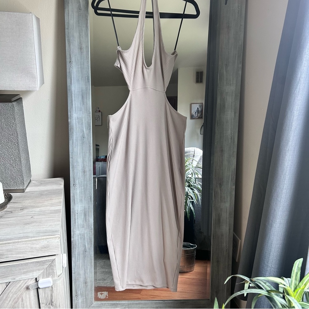H&M Beige Backless Dress